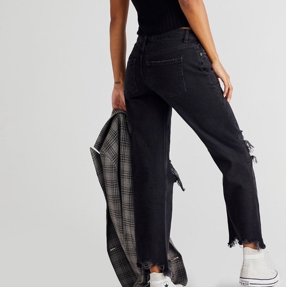 We The Free Maggie Mid Rise Crop Straight Leg Jeans - Picture 3 of 9